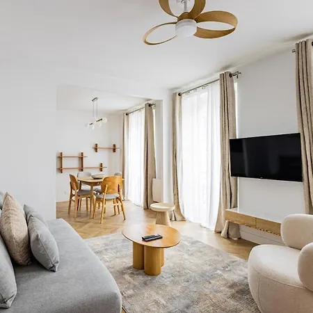 New-premium-nation-bastilles-large 2-room *