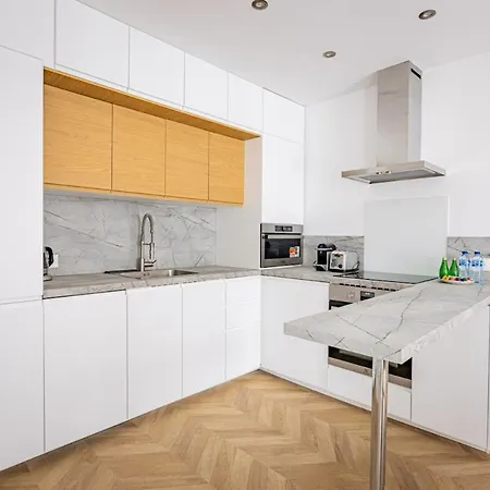 New-premium-nation-bastilles-large 2-room דירה